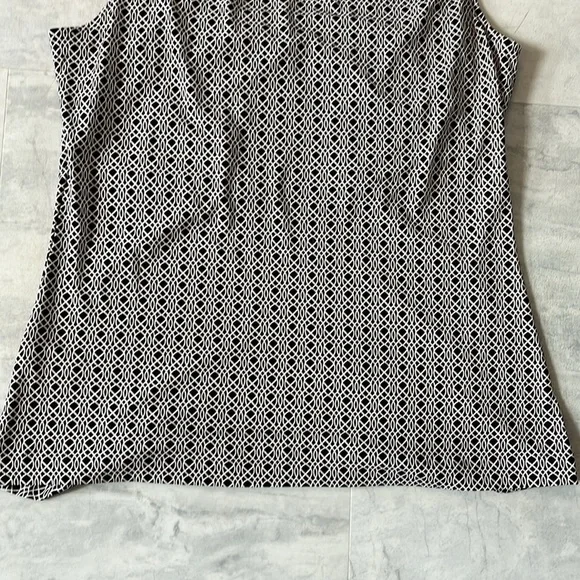 Banana republic  Blouse  sleeveless  silky  soft stretchy   Black/gray    size M - Picture 6 of 8